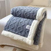 Couverture réversible en polaire Sherpa pour plus de confort 3