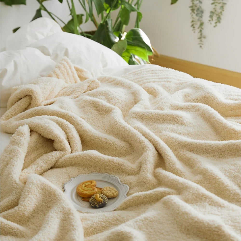 Couverture tricotée douce et minimaliste pour plus de confort et de style 2