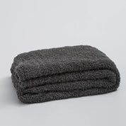 Couverture tricotée douce et minimaliste pour plus de confort et de style 5