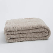 Couverture tricotée douce et minimaliste pour plus de confort et de style 8