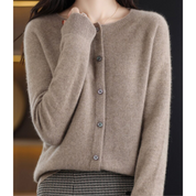 DANIELLE | Cardigan col rond en pure laine mérinos pour femme 14