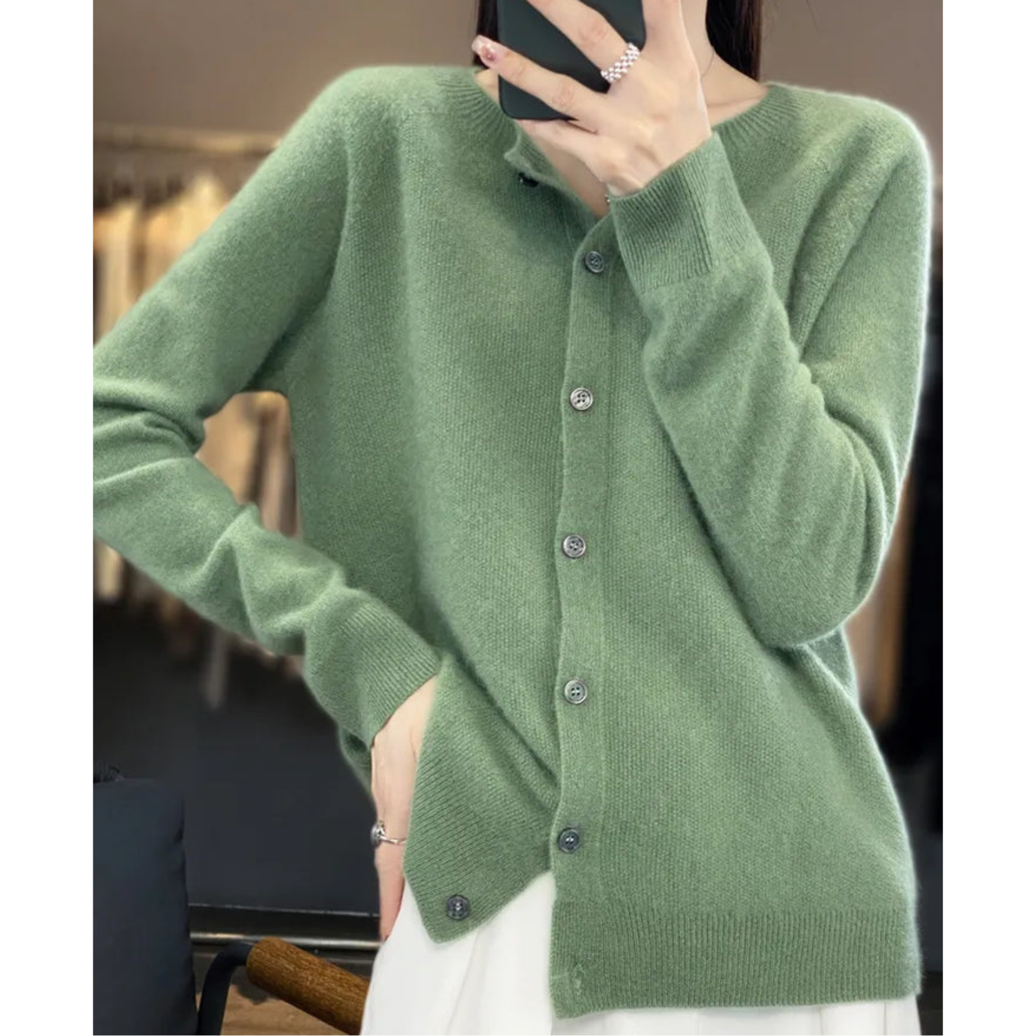 DANIELLE | Cardigan col rond en pure laine mérinos pour femme 6