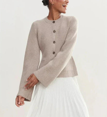 Clara | Cardigan Chic en Maille Ivoire - Élégance Simple et Confortable