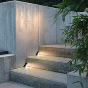 Éclairage d'escalier à énergie solaire 2