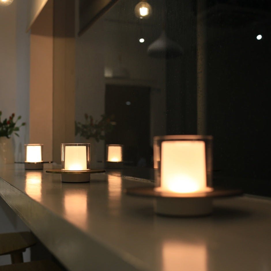 Glovia | Lampe de table sans fil 2