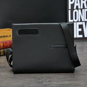 Marcus | Olkalaukku tyylikkäällä ja modernilla kirjekuorimuotoilulla