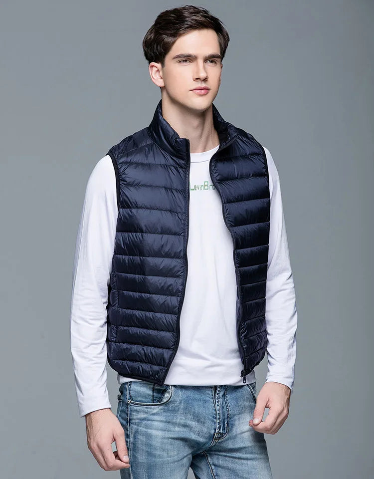 Gilet Premium Alex | Moderni, ultrakevyt ja tyylikäs liivi miehille