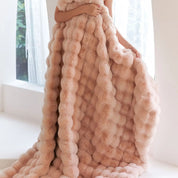 La couverture en peluche dont tout le monde parle ! - WarmWool vous garde au chaud pendant les journées froides 2