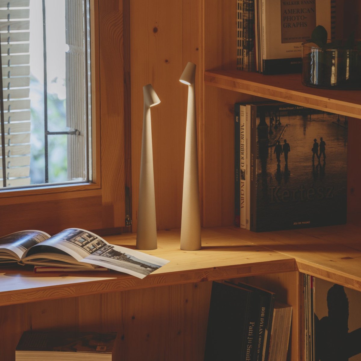 Lampe à faisceau minimaliste 8