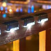 Lampes solaires autocollantes 1