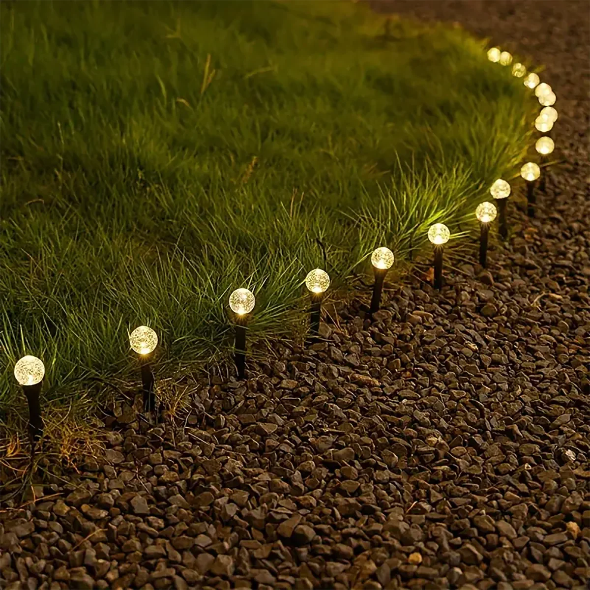 Lampes solaires de jardin à 30 LED – Mini lampes résistantes aux intempéries en blanc chaud avec 8 modes d'éclairage pour les espaces extérieurs 1