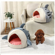 Lit-grotte en forme de requin pour chiens et chats (40x40x32cm) 2