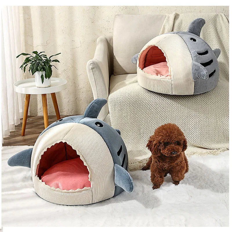 Lit-grotte en forme de requin pour chiens et chats (40x40x32cm) 2