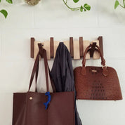 Porte-manteau pour piano en bois - HarmonyCoat 2
