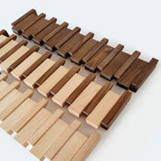 Porte-manteau pour piano en bois - HarmonyCoat 4