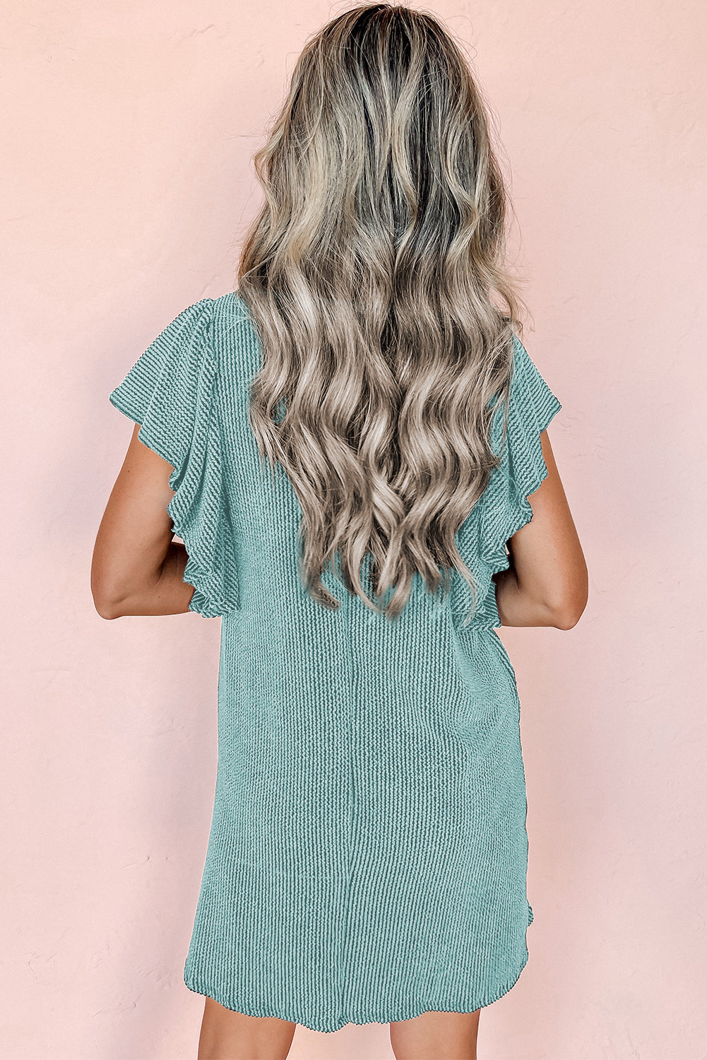 Robe Mini Femme Élégante à Manches Papillon Texturée 1