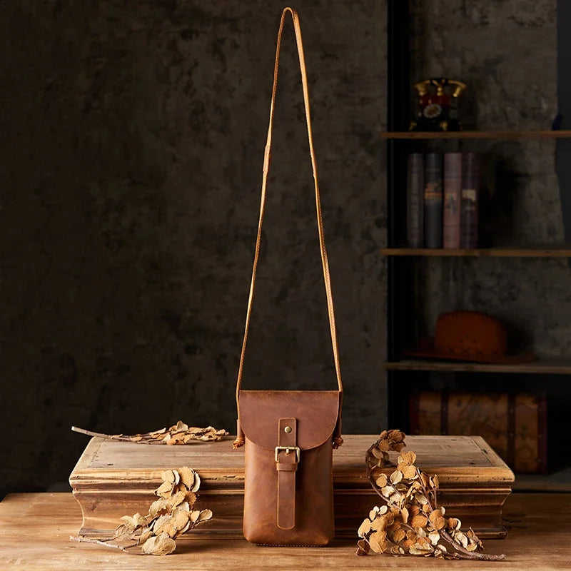 Henry | Kompakti ja tyylikäs retro olkalaukku