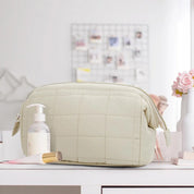 Louise | Elegant and spacious cosmetic pouch in soft quilted fabric