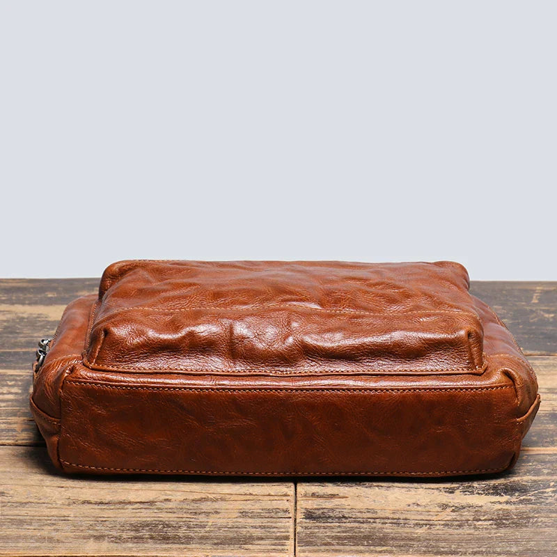 Zeke | Premium shoulder bag with sophisticated design