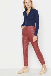 Diana | Elegant bukse i imitert skinn