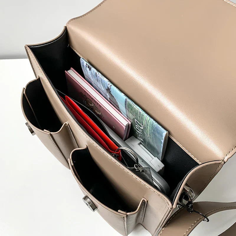 Marlee | Monikäyttöinen kompakti neliönmuotoinen olkalaukku