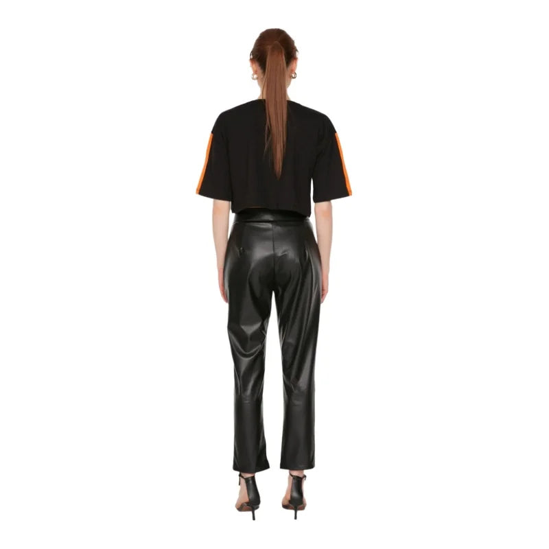 Diana | Elegant bukse i imitert skinn