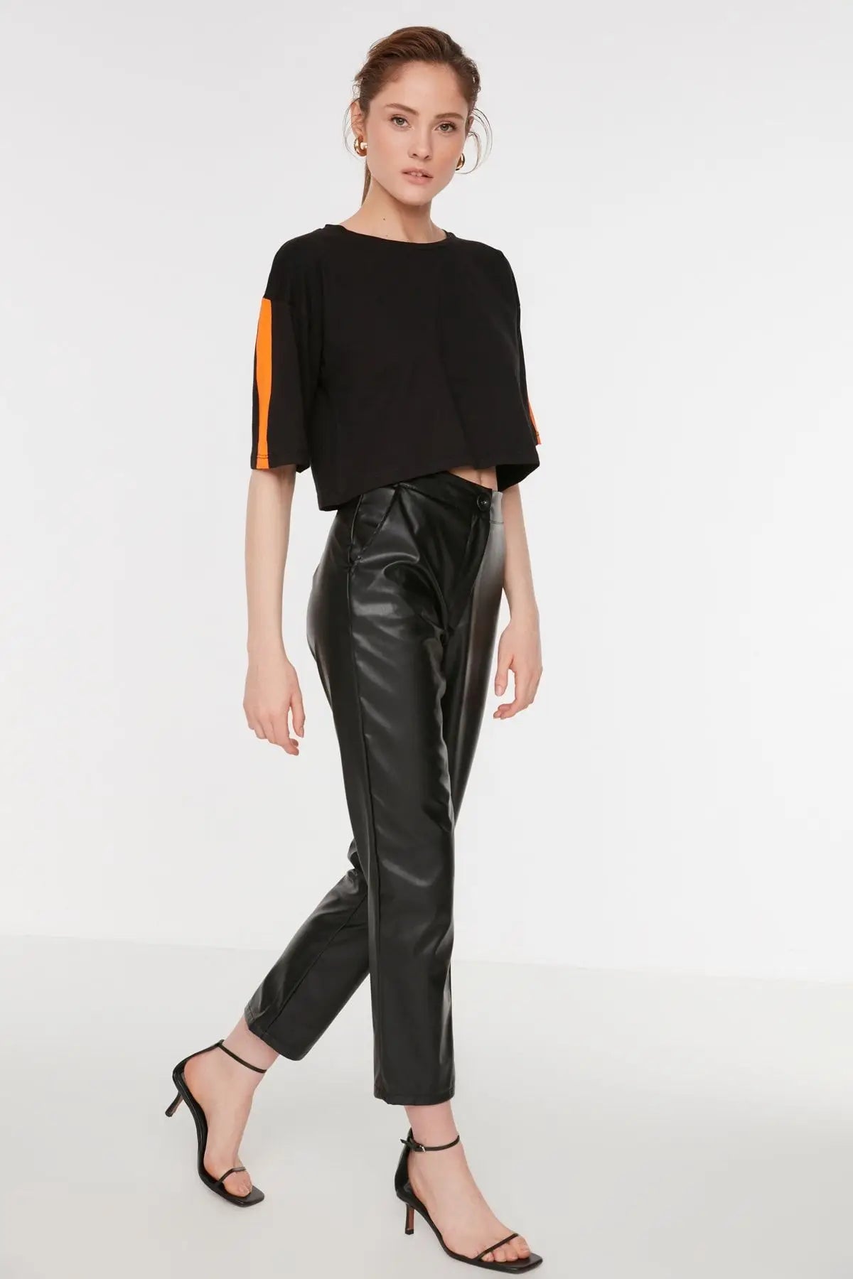 Diana | Elegant bukse i imitert skinn