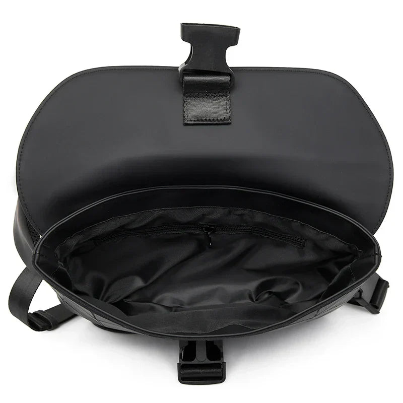 Omari | Trendikäs säädettävä ristikkäinen vyölaukku