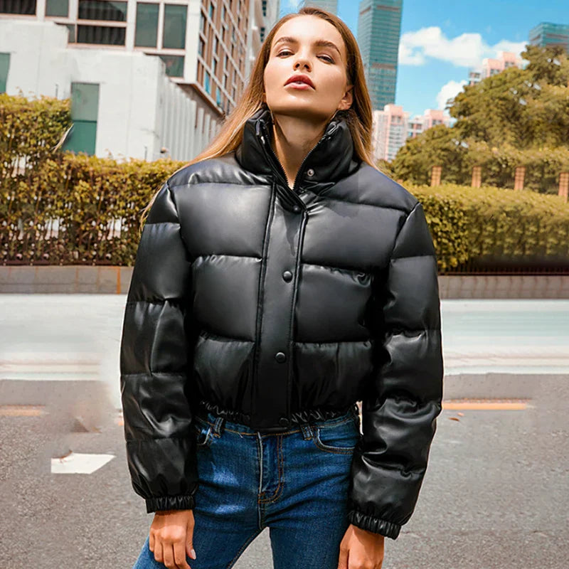 NIENKE | Short and thick winter jacket with high collar