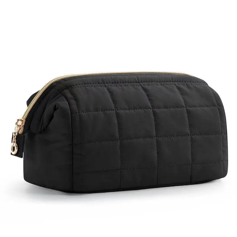 Louise | Elegant and spacious cosmetic pouch in soft quilted fabric