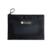 Indy | Musta verkkoinen matkameikkipussi vetoketjulla