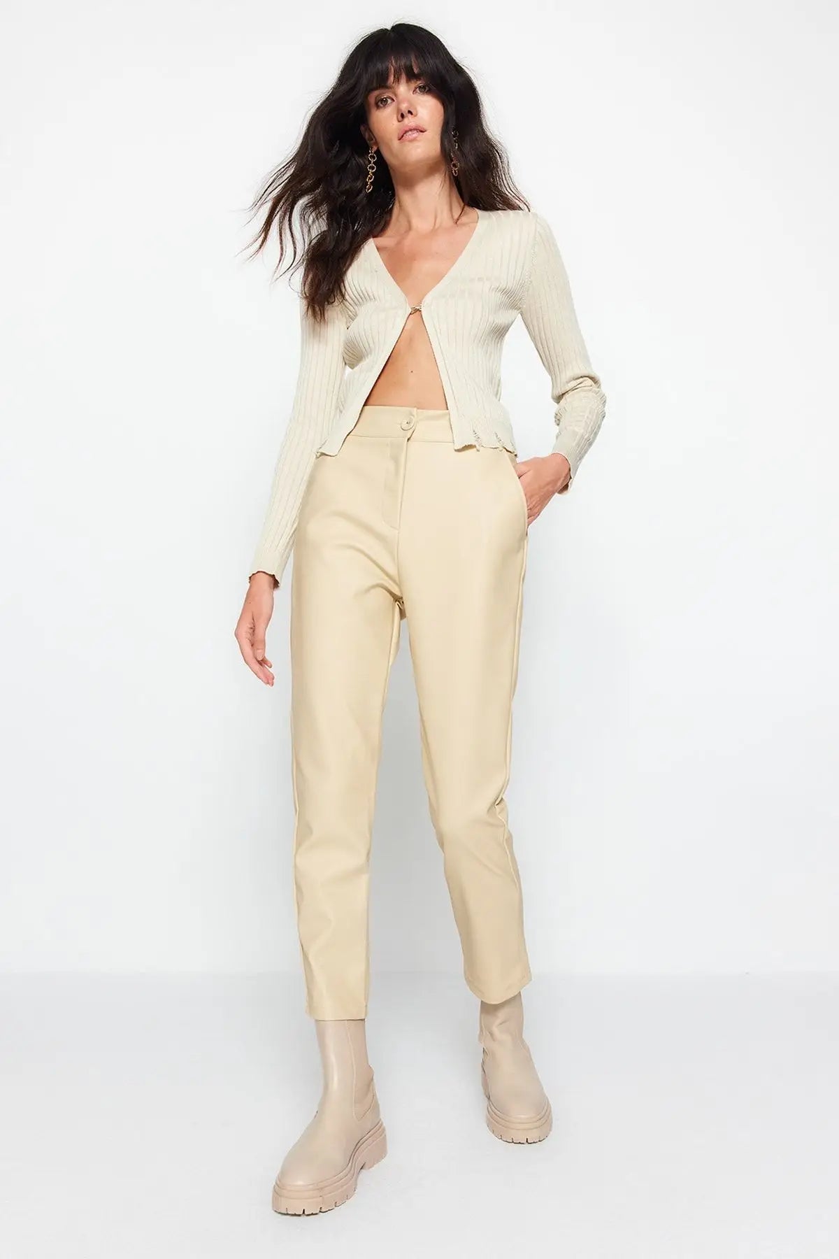 Diana | Elegant bukse i imitert skinn
