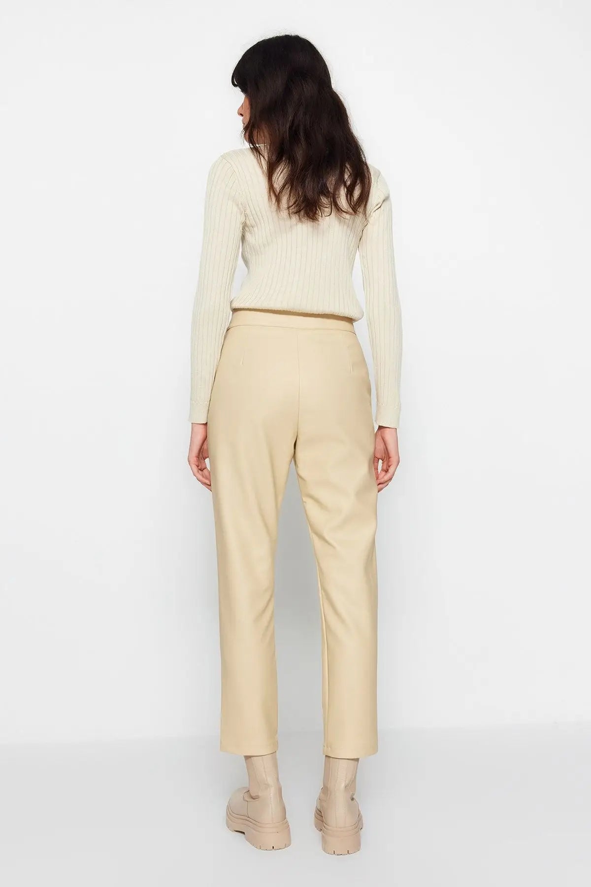 Diana | Elegant bukse i imitert skinn