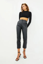 Diana | Elegant bukse i imitert skinn