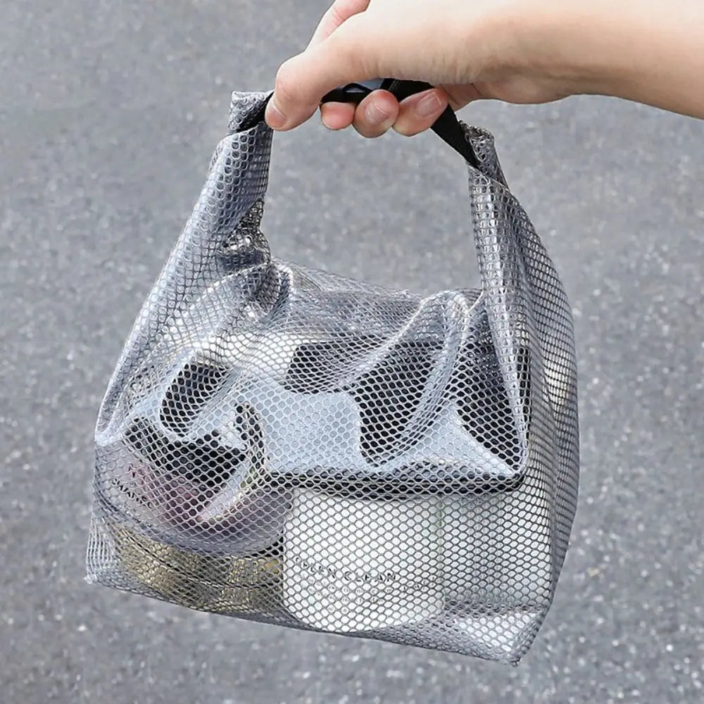 Miya | Practical and compact organizer with snap closure