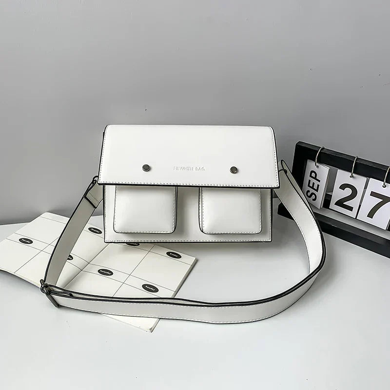 Marlee | Monikäyttöinen kompakti neliönmuotoinen olkalaukku