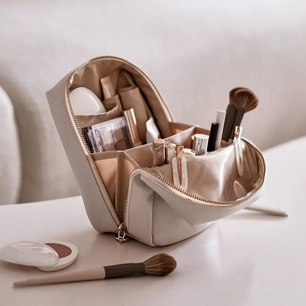 Lily | Spacious, stylish, and travel-friendly beauty bag