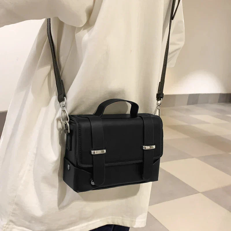 Erin | Kompakti ja tyylikäs olkalaukku eleganssi