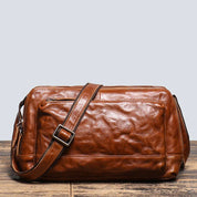 Zeke | Premium shoulder bag with sophisticated design