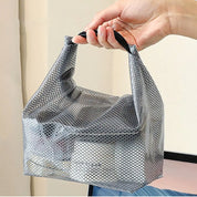 Miya | Practical and compact organizer with snap closure