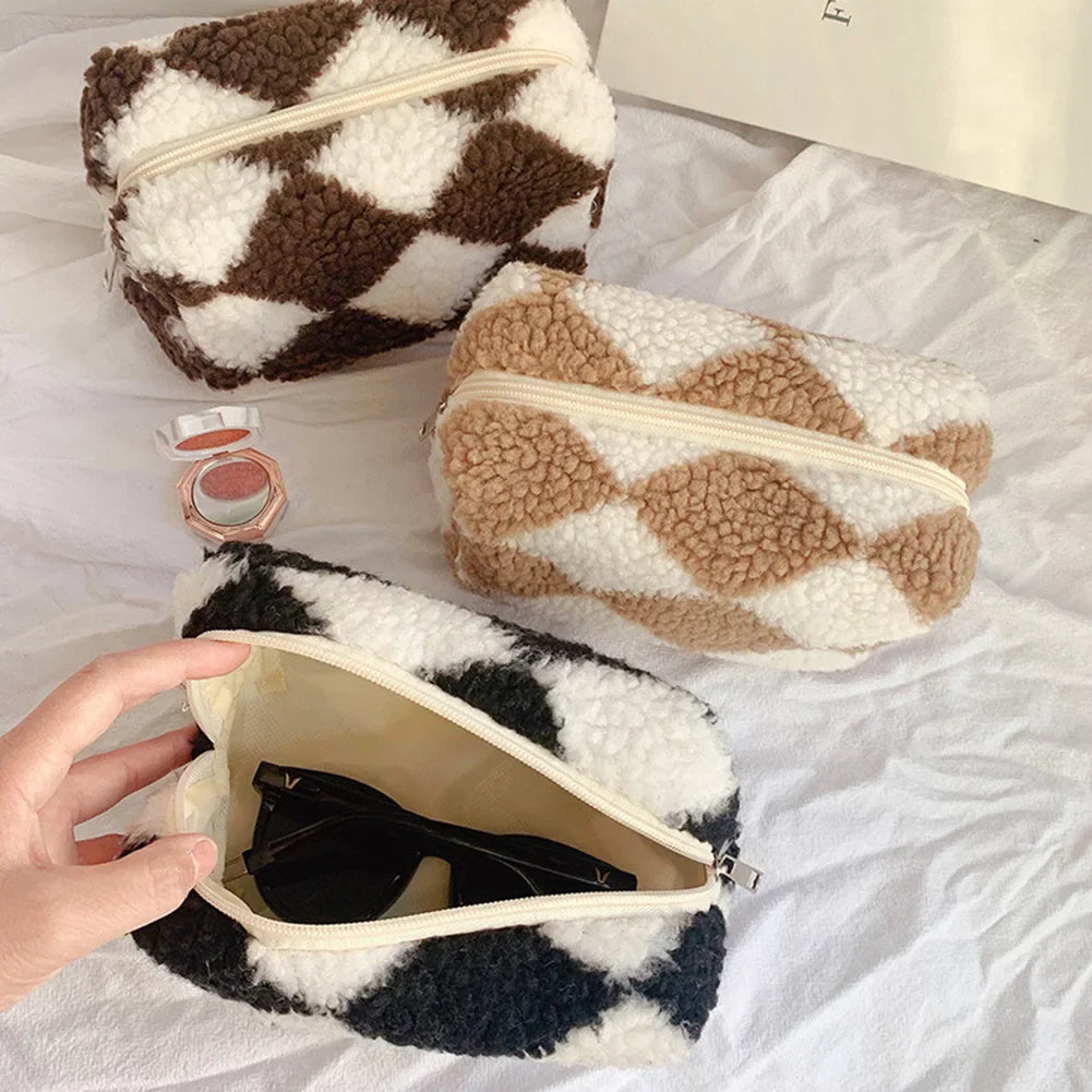 Jazmine | Trousse de Maquillage Douce en Velours à Carreaux
