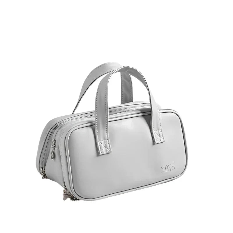 Charloutte | Sac cosmétique polyvalent et fonctionnel adapté aux voyages