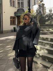Leah | Elegant and warm wool cape for women in winter