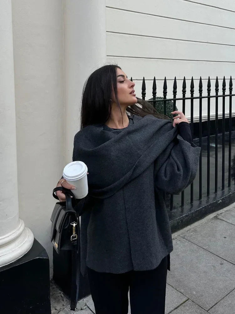 RUTH | Chic ullfrakk med skjerf