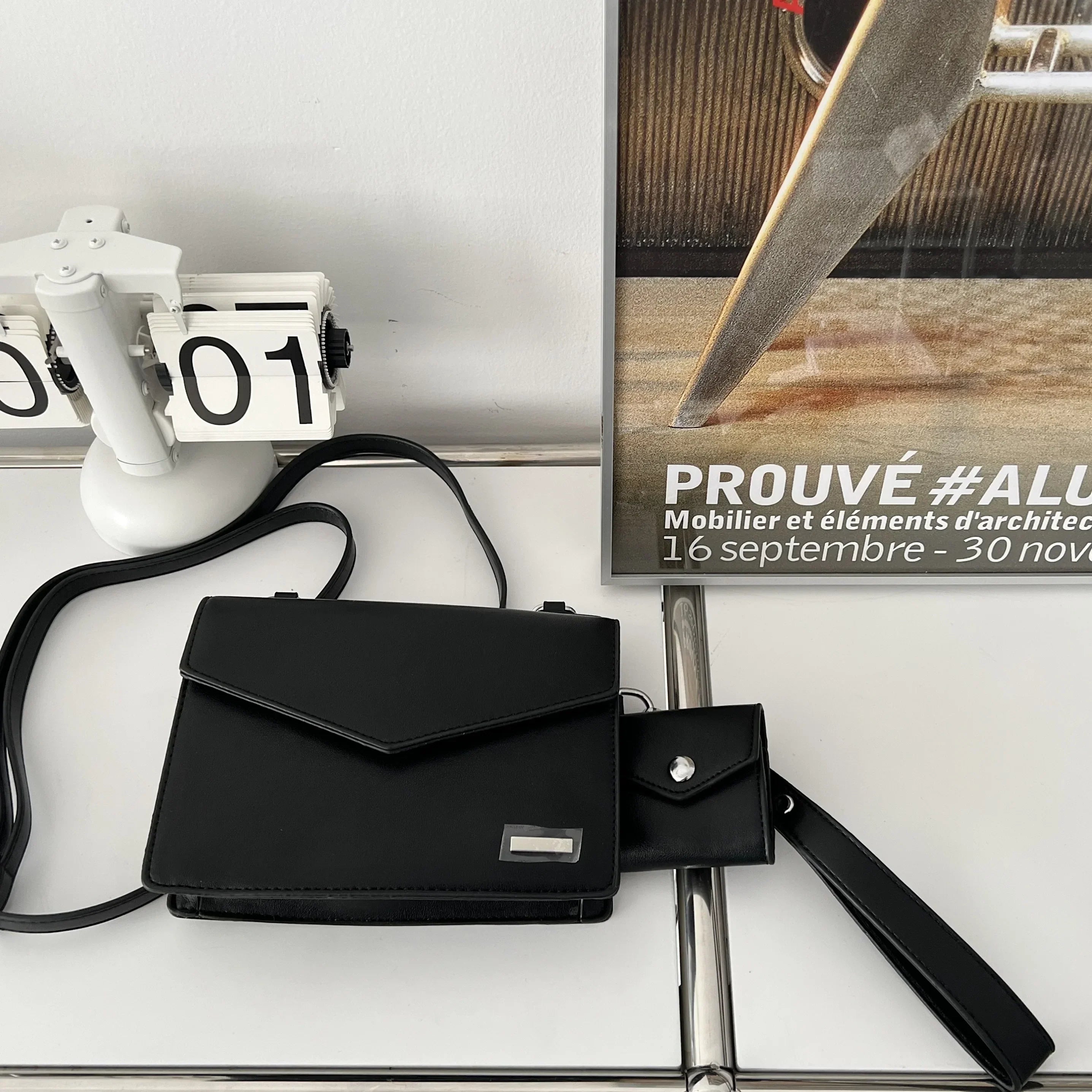 Leonardo | Moderni, kompakti ja käytännöllinen olkalaukku