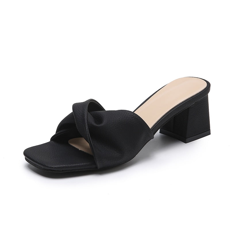 Liza | Neliökorkoiset Sandaalit Naisille - Eleganssia ja Mukavuutta Kaikkiin Tilaisuuksiin