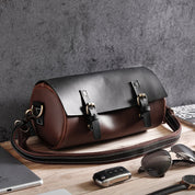 Nikolas | Lightweight and practical messenger bag with versatile design