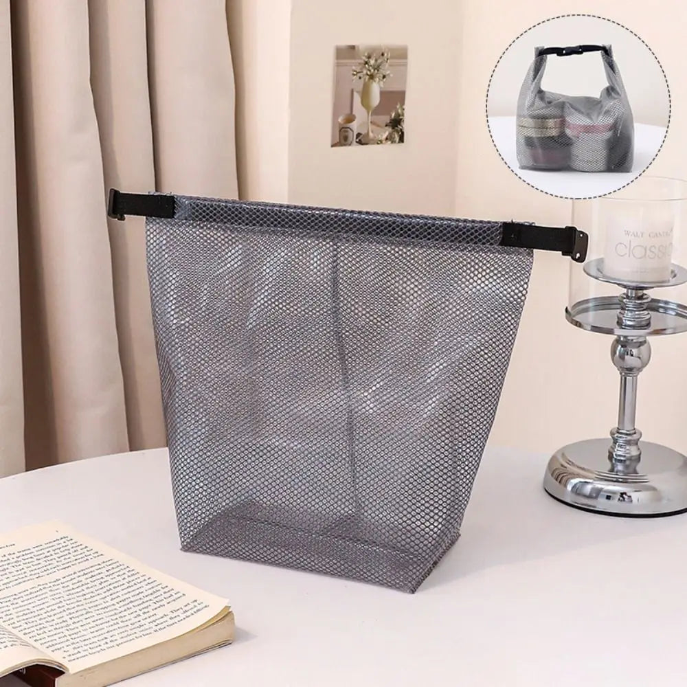 Miya | Practical and compact organizer with snap closure