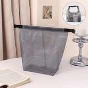 Miya | Practical and compact organizer with snap closure
