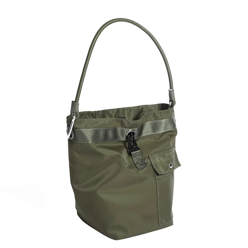 Leona | Sac bandoulière minimaliste et polyvalent adapté aux voyages
